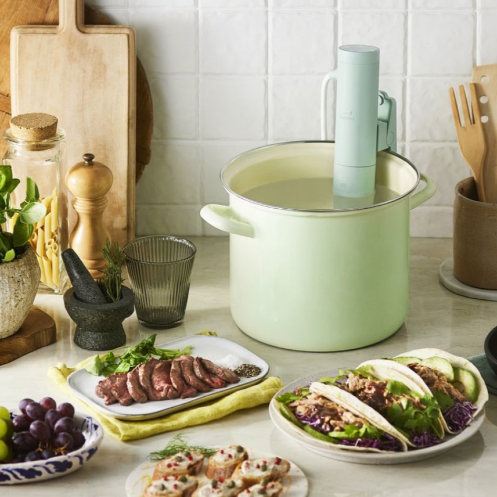 【ブルーノ/BRUNO】コンパクト低温調理器 【じっくり低温加熱で食材しっとり柔らか】