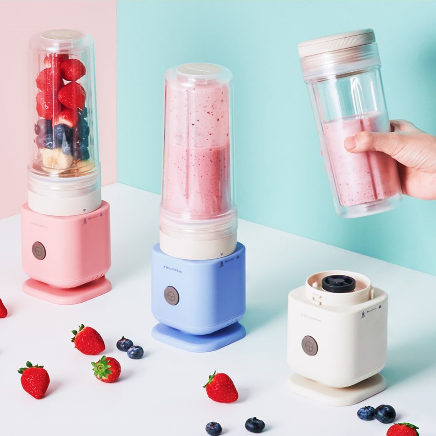 コンパクトなブレンダー「ソロブレンダー シエル」 【ボトルがタンブラーに/ダブルウォールタンブラー/氷も砕ける】