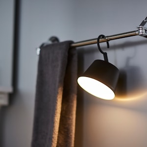 洗面所、トイレへ持ち歩けるランタンに早変わり。