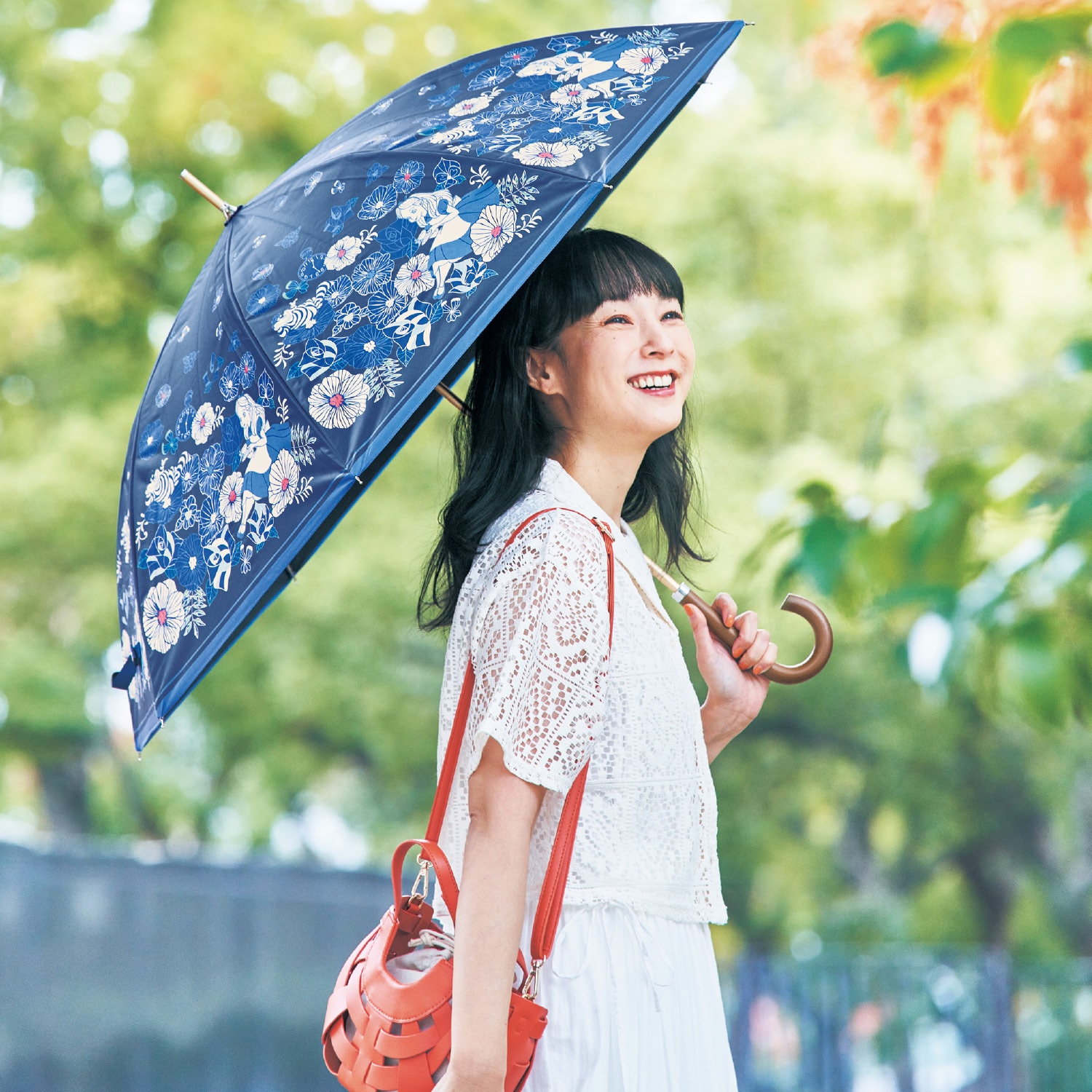 大きめサイズの１級遮光晴雨兼用日傘（選べるキャラクター 