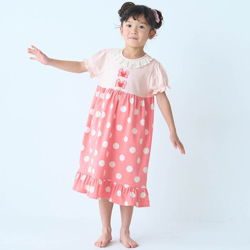 モデル身長108cm／110　ミニーマウス着用