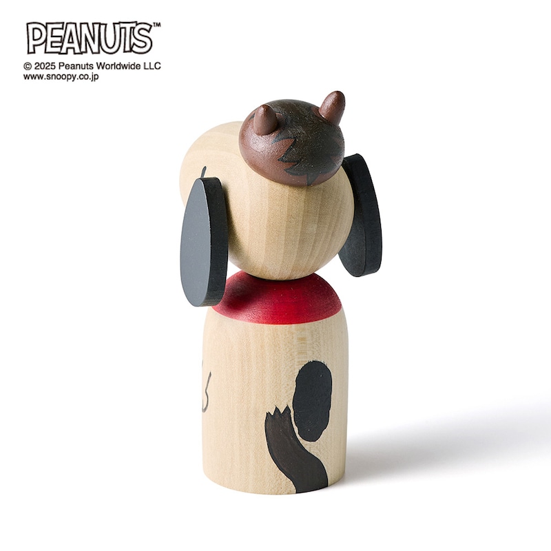 午　後ろ姿も手描きで繊細に表現