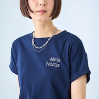 モデル身長168cm／M・ネイビー（前後プリント）