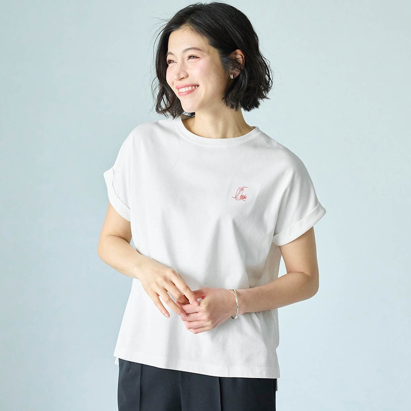 オフホワイト（胸元刺繍B）