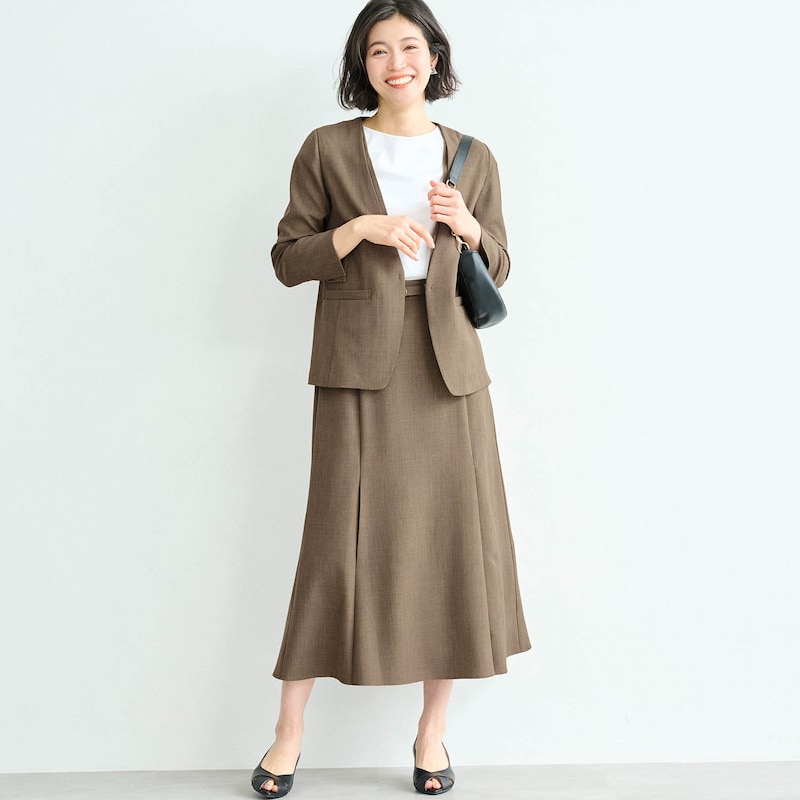 モデル身長168cm／M　※写真は撮影用のため、総丈+6cmになります。