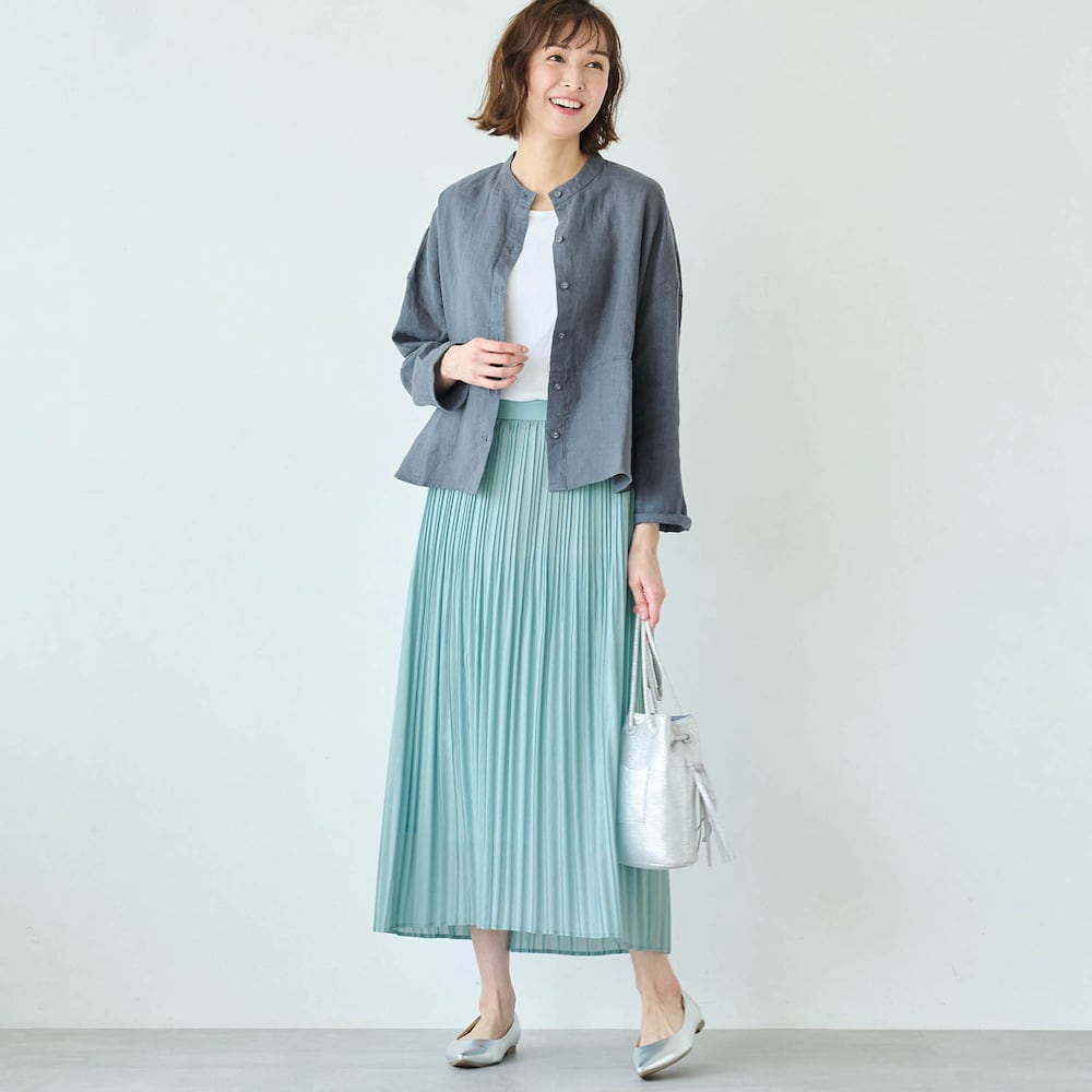 モデル身長169cm／M　※写真は撮影用のため、総丈+6cmになります。