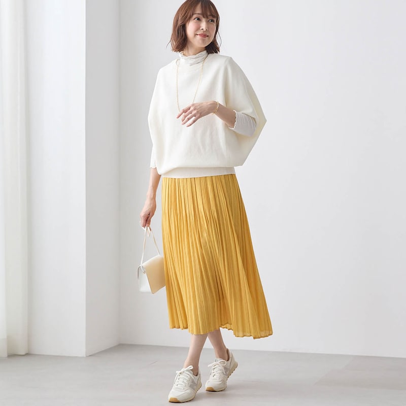 モデル身長169cm／M　※写真は撮影用のため、総丈+6cmになります。