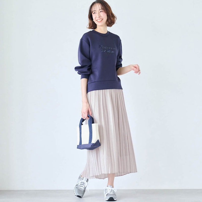 モデル身長169cm／M　※写真は撮影用のため、総丈+6cmになります。
