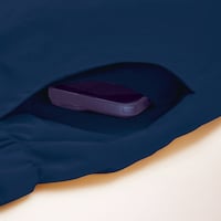 右側にスマホが入る内ポケット付き