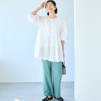 モデル身長168cm／M ※写真は撮影用のため股下+6cmになります。