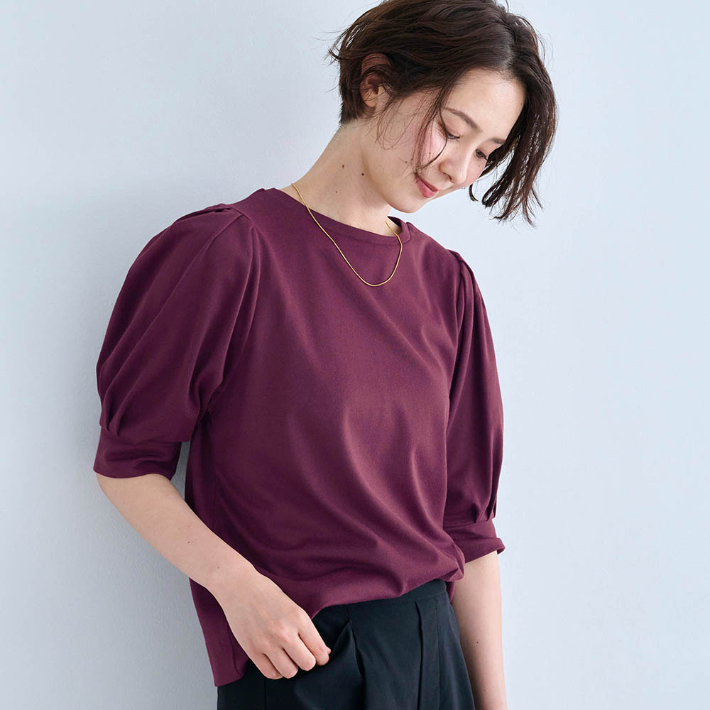 後ろ姿にこだわった二の腕&背中キレイ見えTシャツ 後ろ姿にこだわった二の腕&背中キレイ見えTシャツ