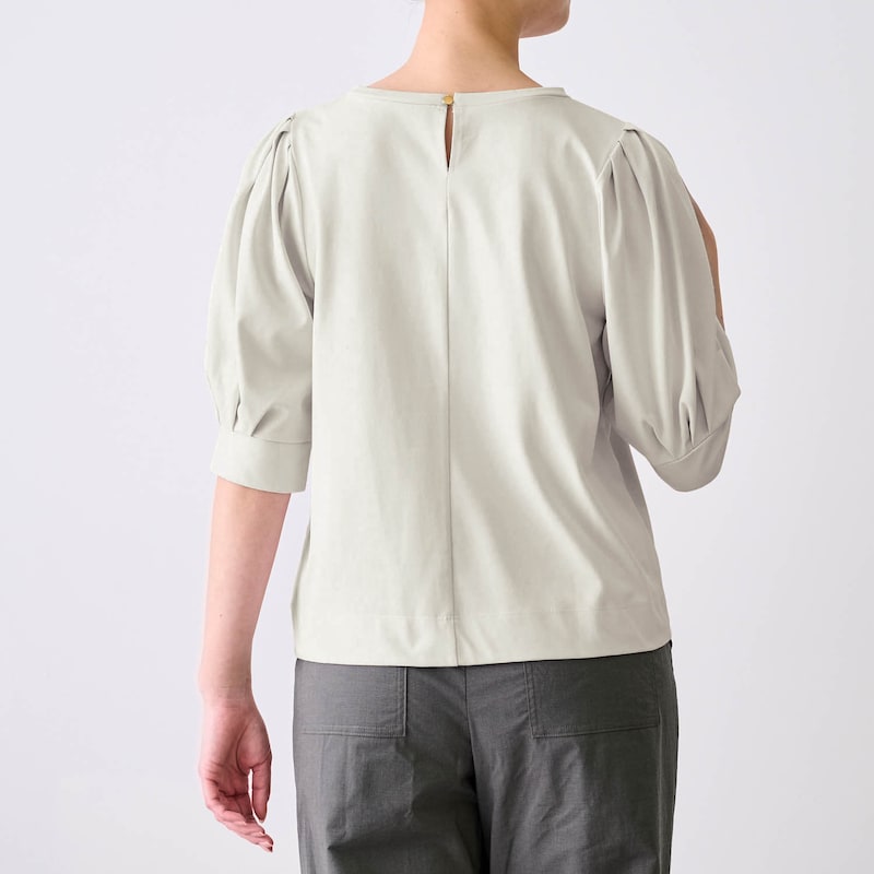 モデル身長168cm／M