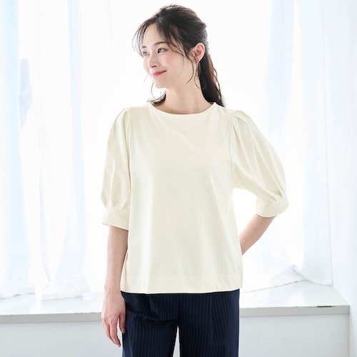 後ろ姿にこだわった二の腕＆背中キレイ見えTシャツ