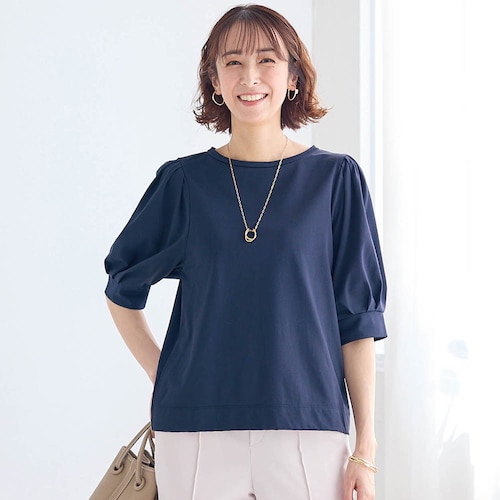 後ろ姿にこだわった二の腕＆背中キレイ見えTシャツ