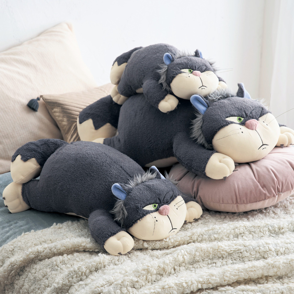 【ディズニー/Disney】おもちのような柔らかさの抱き枕「ルシファー」 【ディズニー/Disney】おもちのような柔らかさの抱き枕「ルシファー」