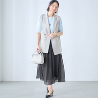 モデル身長168cm／M ※写真は撮影用のため総丈+6cmになります。