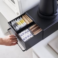 深さがありしっかり収納できる引出し／ブラック