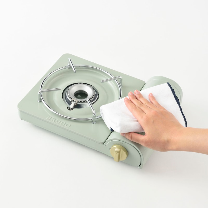 本体のお手入れは、台所用洗剤をしみこませた布で拭いたあと、きれいな布で再度拭いてください。