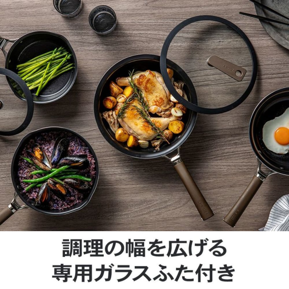 ブラック