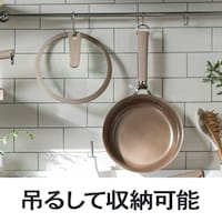 ベージュ