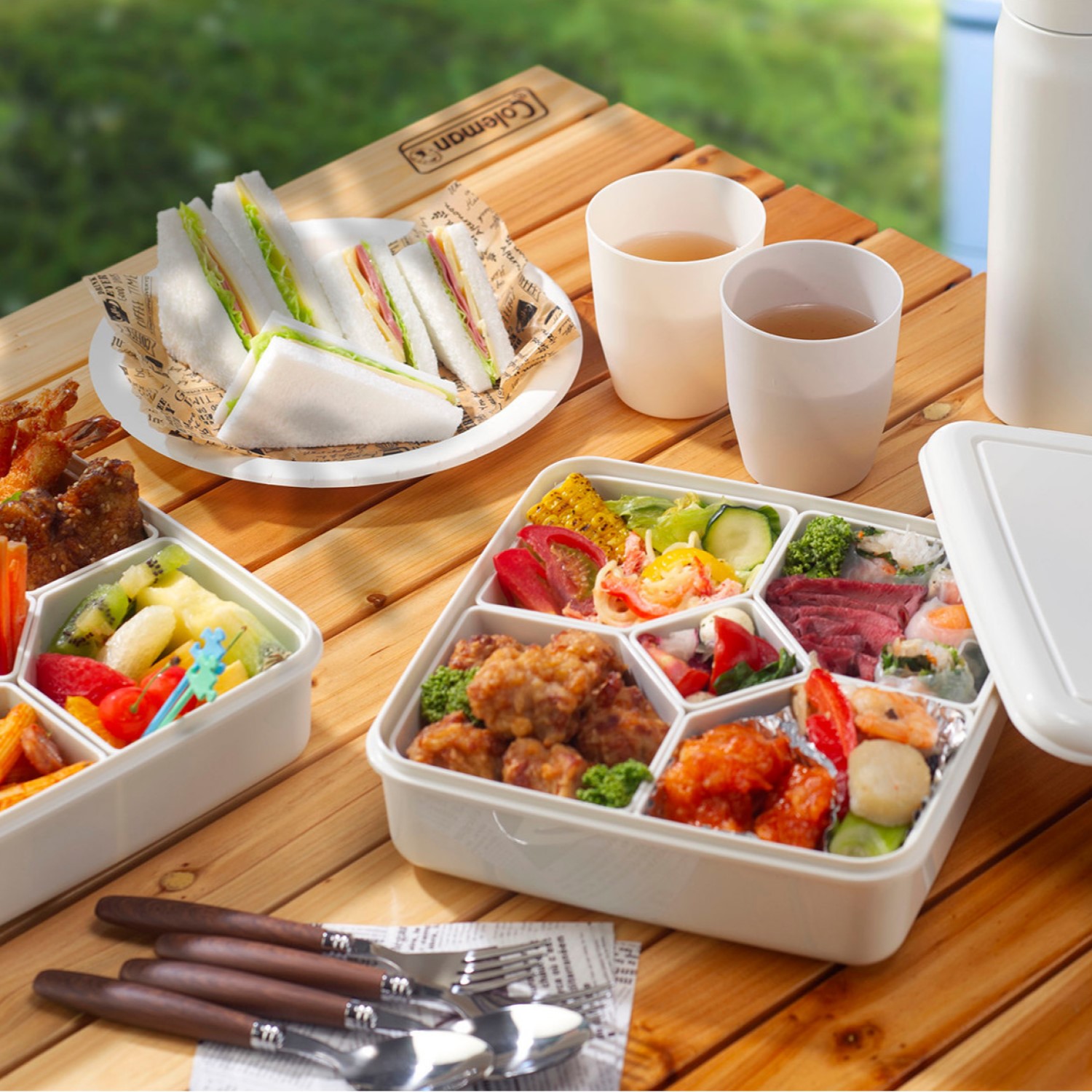 【ベルメゾン】小分け容器5個付き 大容量ランチボックス 【ベルメゾン】小分け容器5個付き 大容量ランチボックス