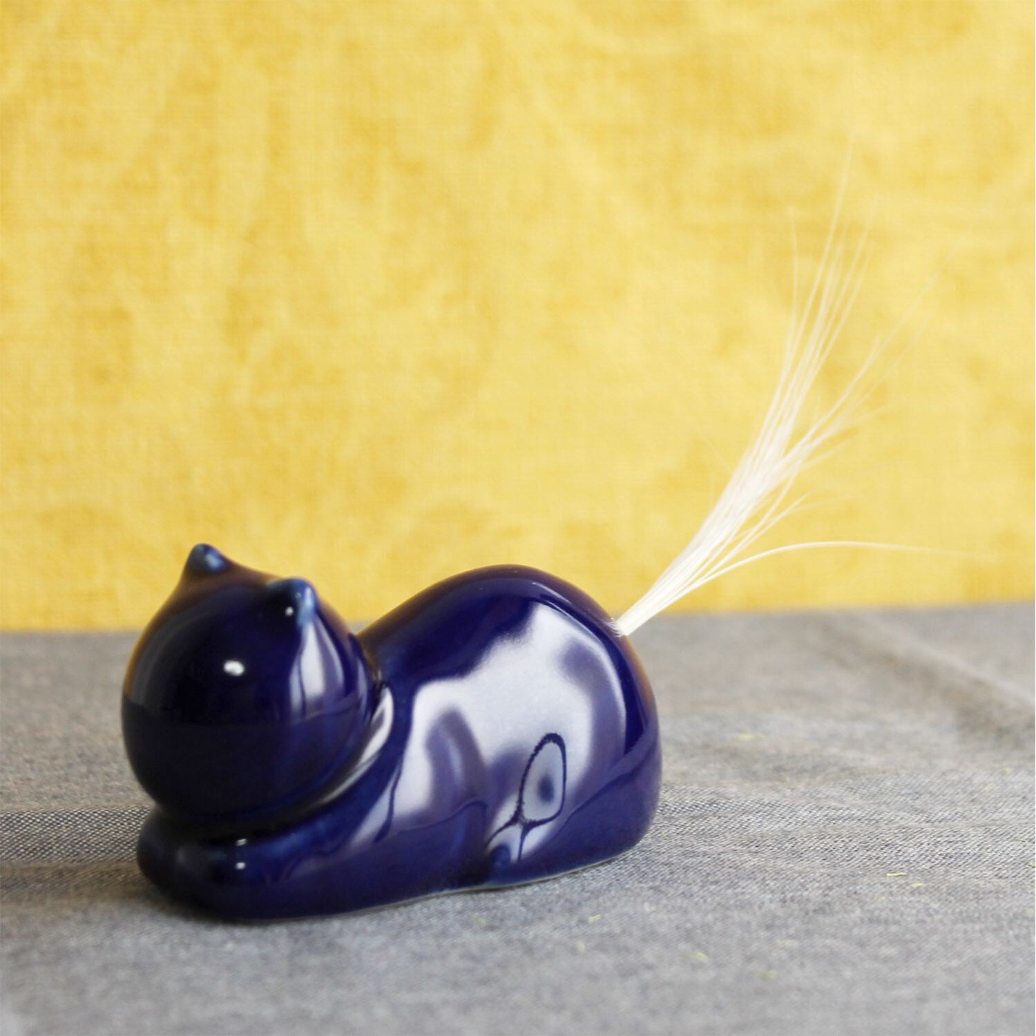 【ベルメゾン】多治見焼の猫のひげスタンド