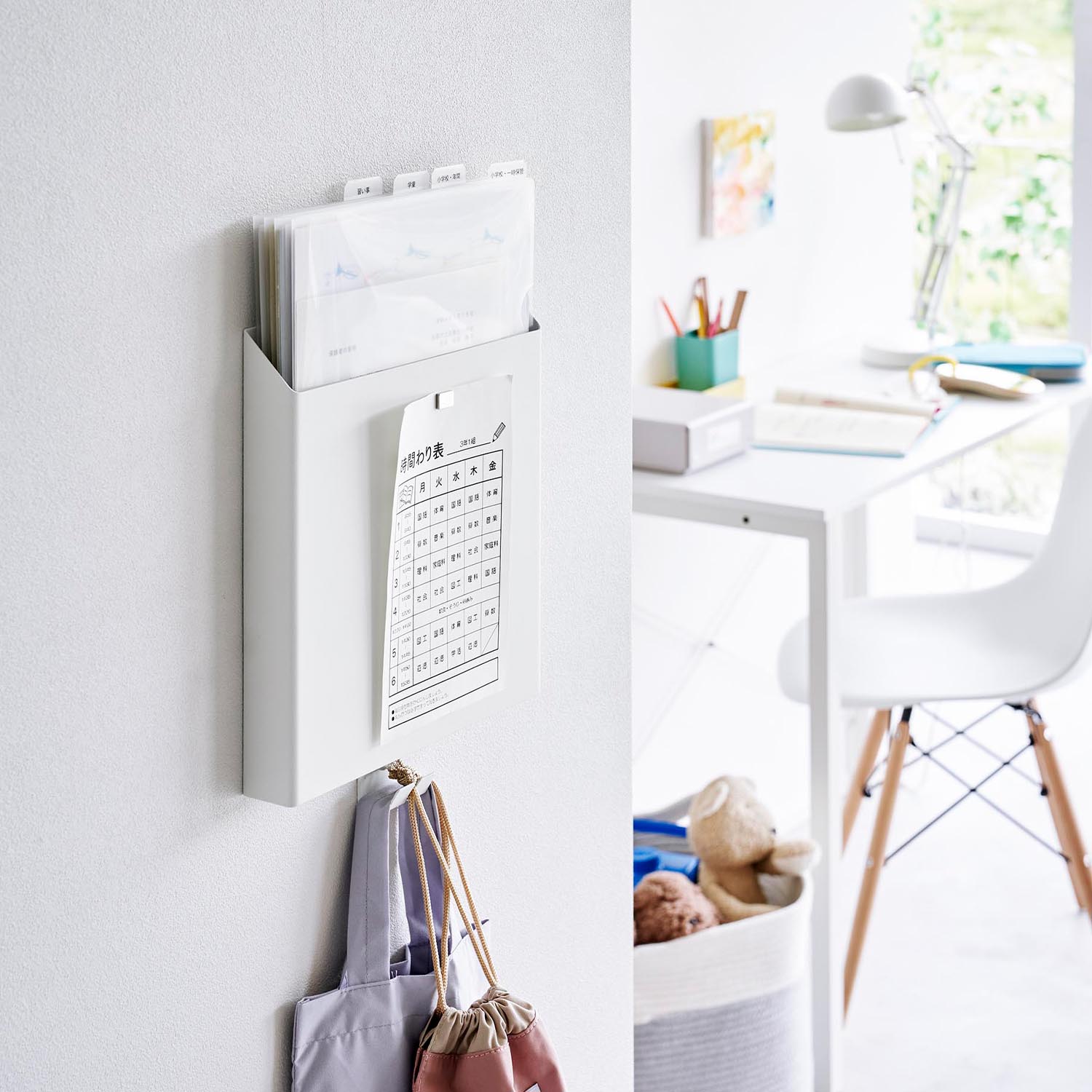 【タワー/tower】石こうボード壁対応プリント収納ホルダー