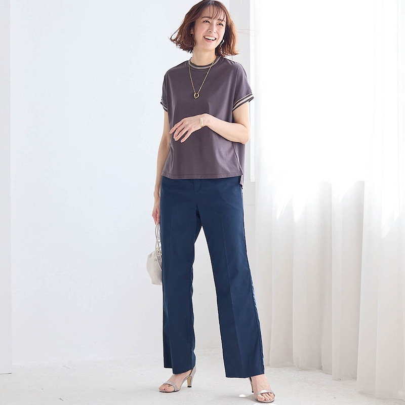 モデル身長169cm／M　※写真は撮影用のため股下+6cmになります。