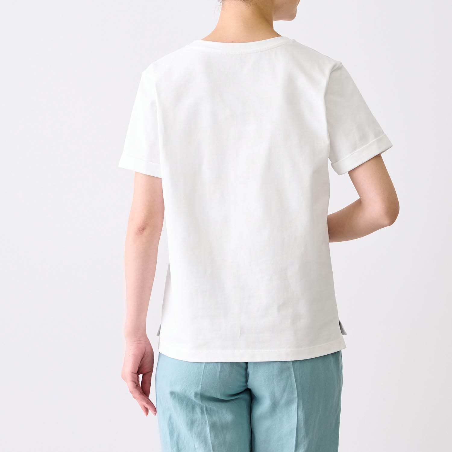 大人女性のために仕立てた理想の白Tシャツ［日本製］(スタイルノート/StyleNote)｜通販のベルメゾンネット