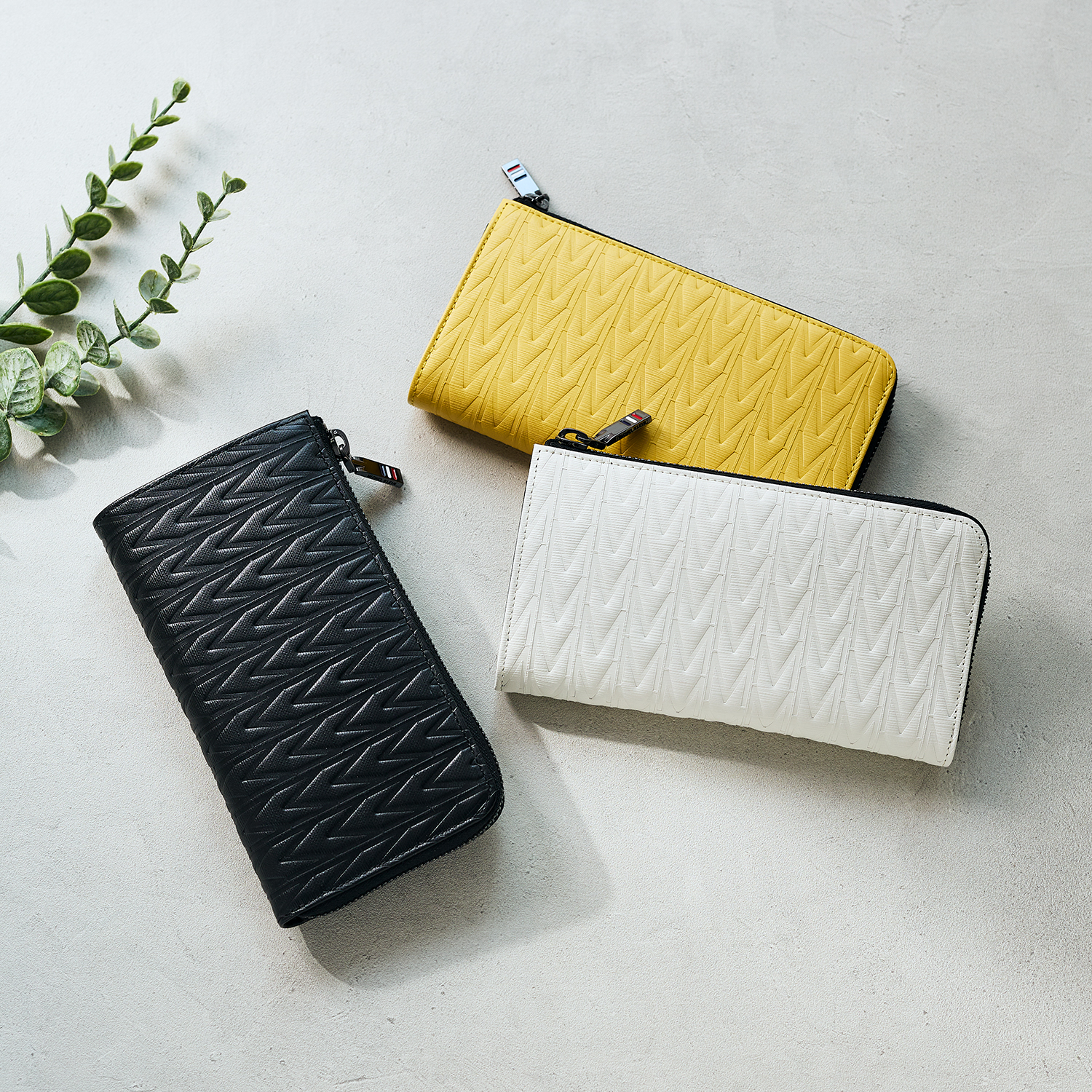 【ベルメゾン】型押し本革ラウンドファスナー長財布 (男女兼用)