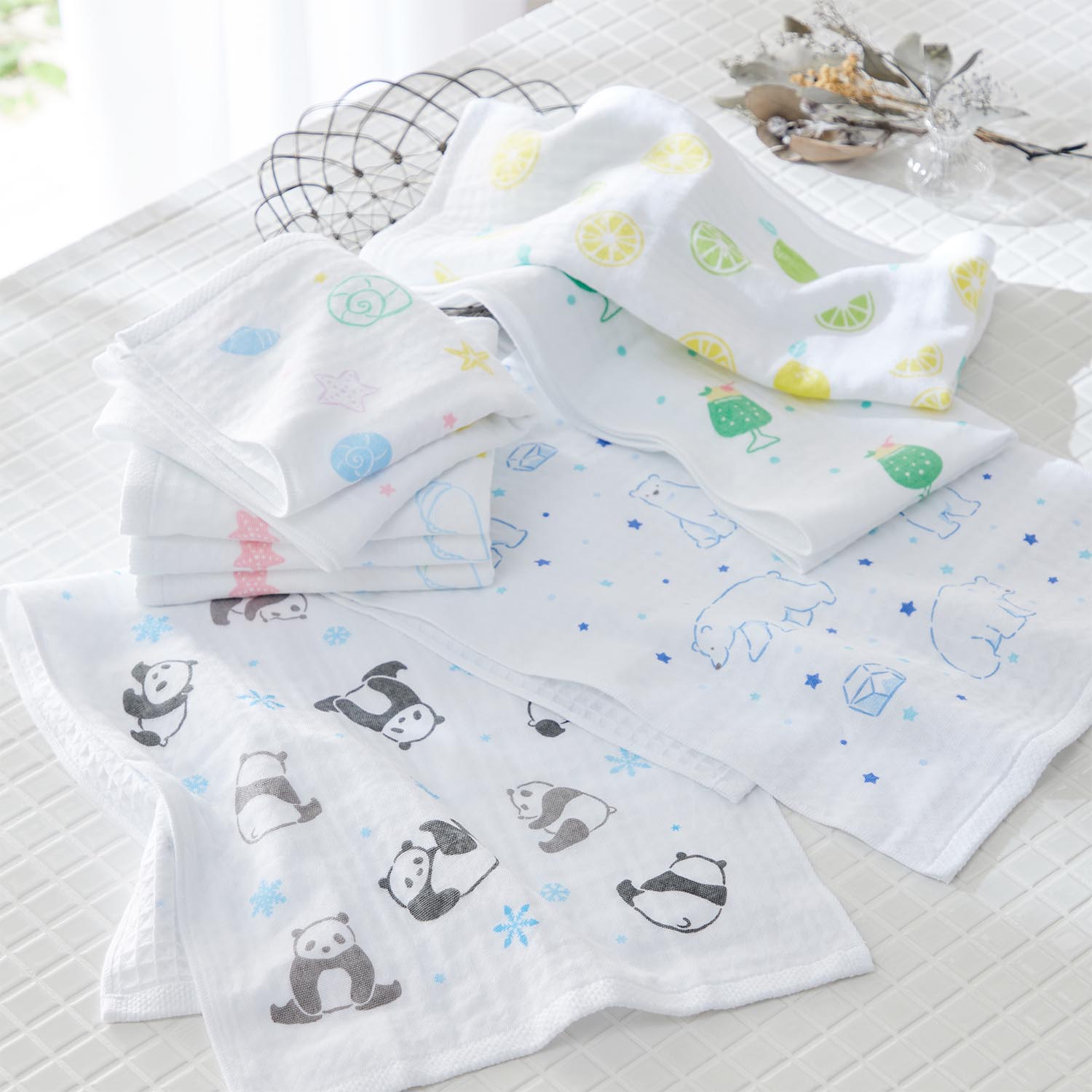 【ベルメゾン】ポップデザインのガーゼワッフルタオル 【ベルメゾン】ポップデザインのガーゼワッフルタオル