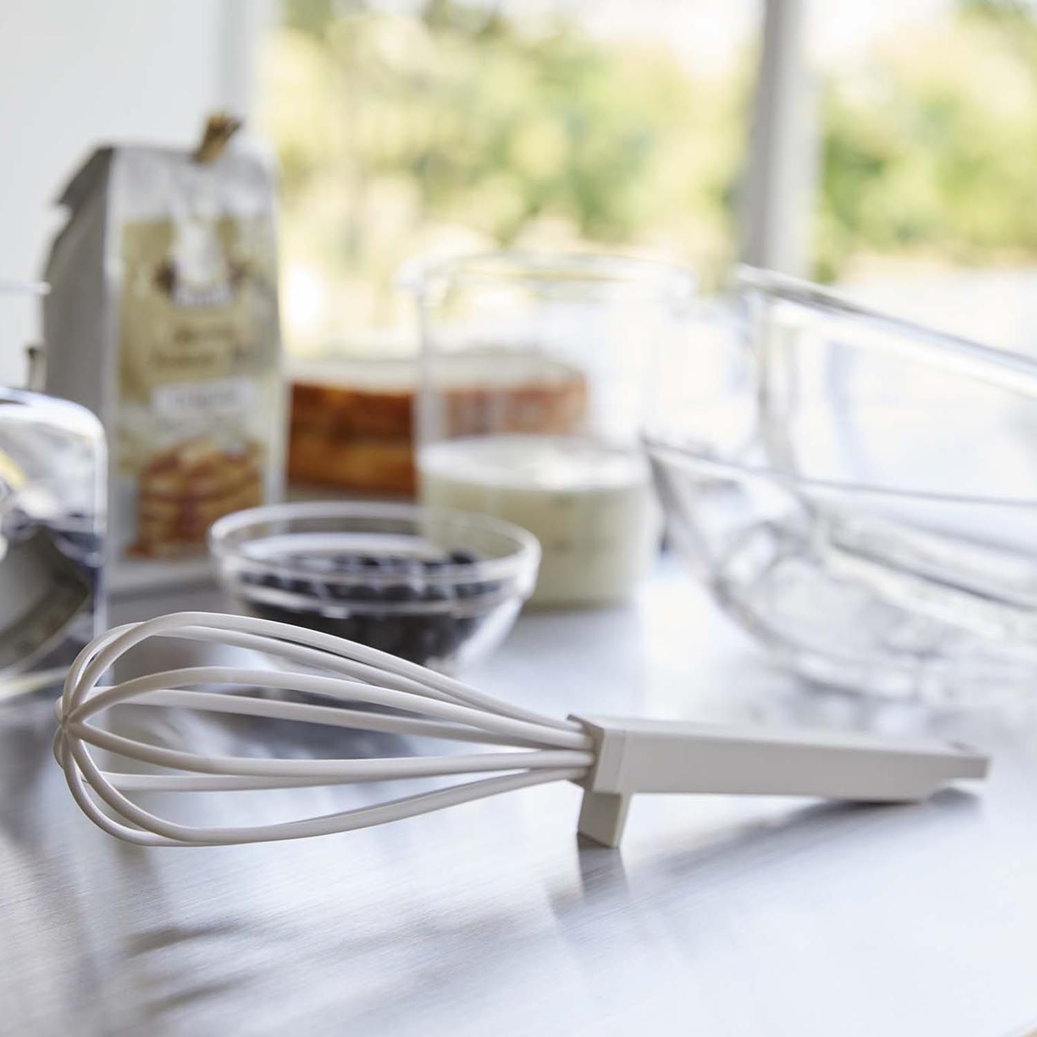 【タワー/tower】シリコーンハンドル 泡だて器 【タワー/tower】シリコーンハンドル 泡だて器