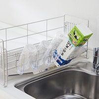 グラスホルダーでペットボトルや牛乳パックも乾かせます