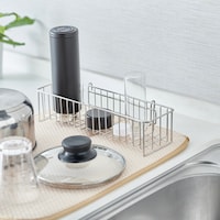 小物トレイは脚付きなので直置きでも使えます