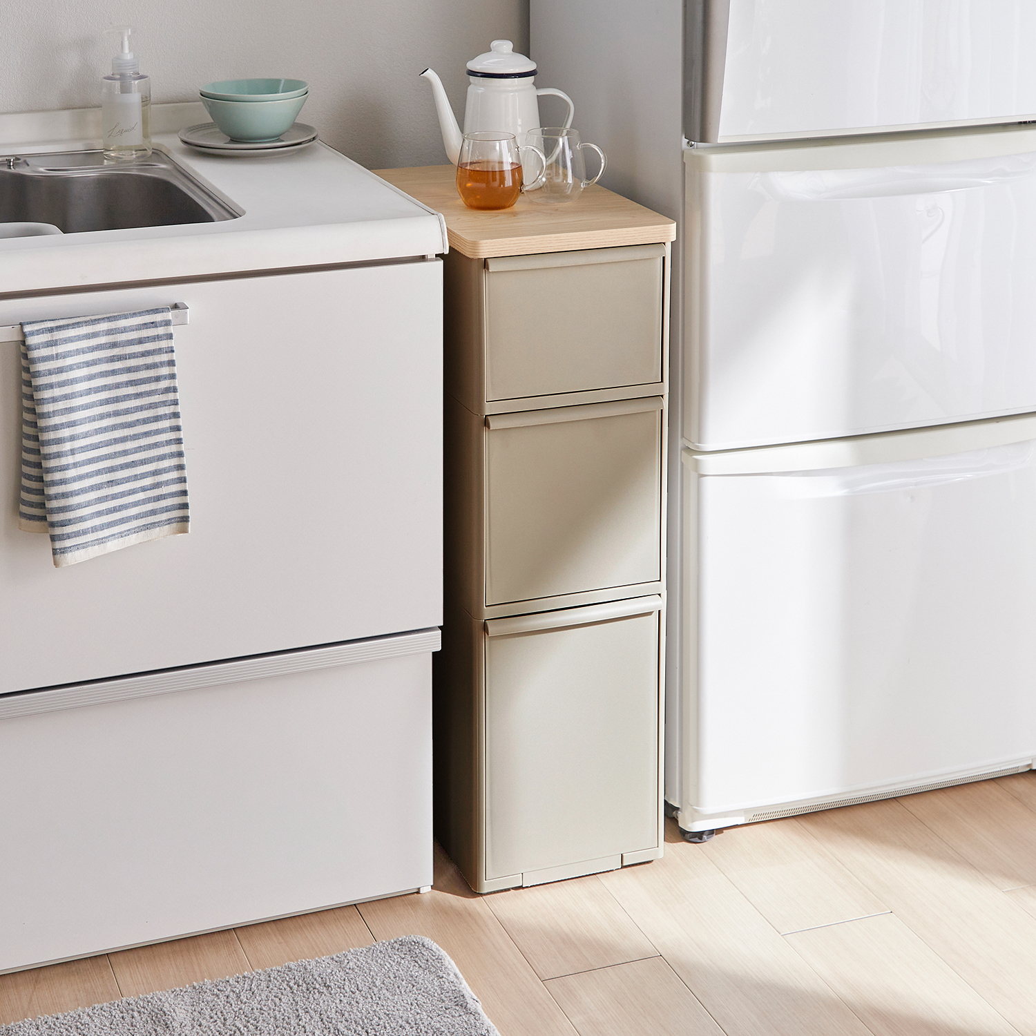 【ベルメゾン】耐熱木天板のスリムストッカー 【引出しタイプの隙間収納】 【ベルメゾン】耐熱木天板のスリムストッカー 【引出しタイプの隙間収納】