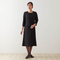 モデル身長162cm・9ARサイズ着用