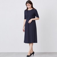モデル身長165cm・9ARサイズ着用