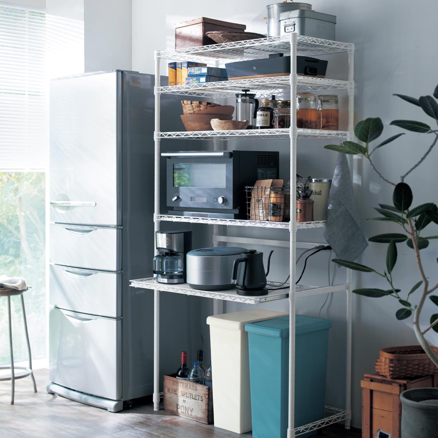 【ベルメゾン】コンセント付き頑丈レンジ台 【ベルメゾン】コンセント付き頑丈レンジ台