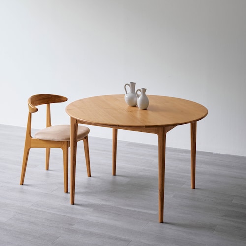 天然木オーク材を贅沢に使った円形ダイニングテーブル ＜4人用＞