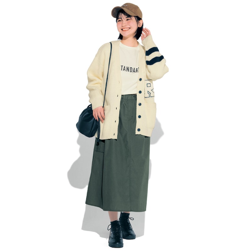 カーキ／モデル身長164cm・サイズJ-M