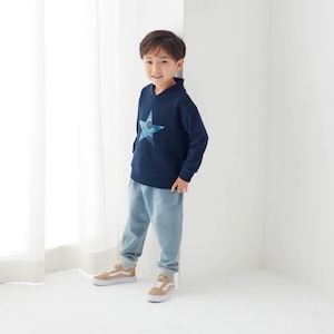 ブルー／モデル身長107cm・110サイズ着用