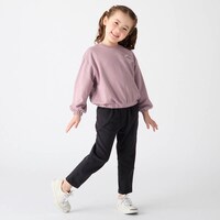 スモーキーラベンダー／モデル身長114cm・110サイズ着用