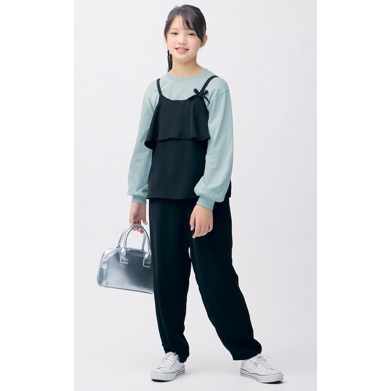 モデル身長138.8cm・サイズ140