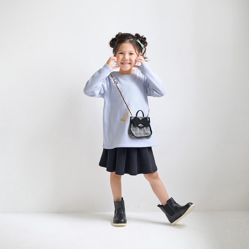 ブルー／モデル身長113cm・120サイズ着用