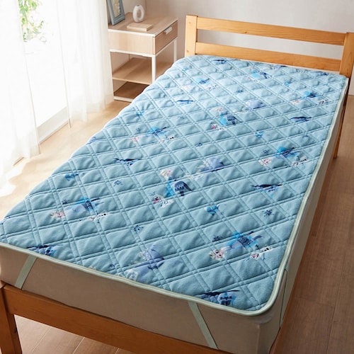 マイクロファイバーの敷きパッド（選べるキャラクター）