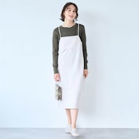 モデル身長162cm／M（カーキ）