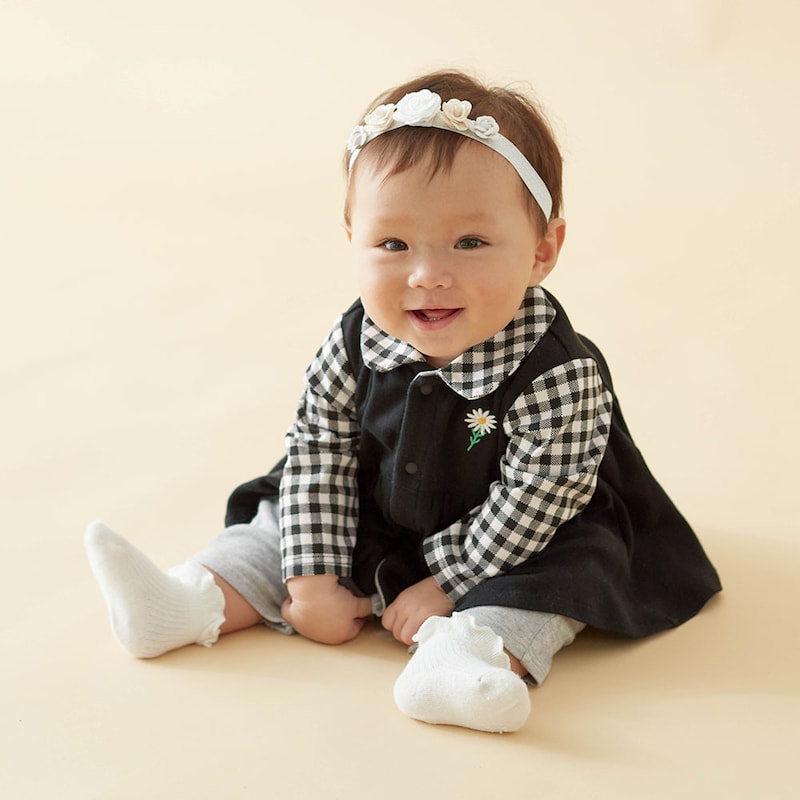 ブラック＆グレー／モデル身長68cm・70サイズ着用