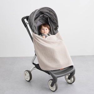 ほし（グレー）５０×７０／モデル身長73cm・体重9.2kg