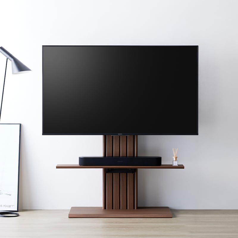 使用テレビサイズ　55V型／ミディアムブラウン
