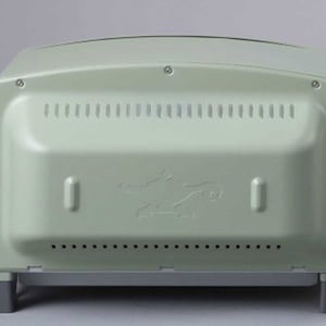 背面のブランドロゴデザインもお気に入りポイント